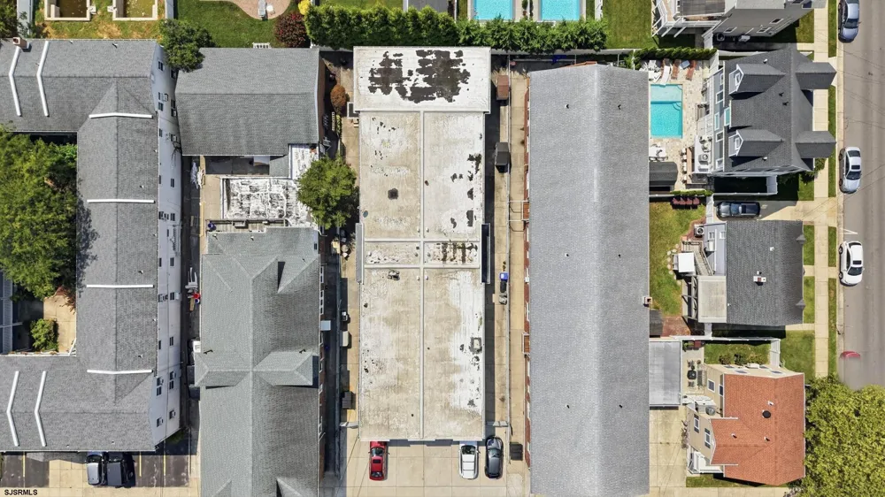 14 N Sacramento Ave Ventnor, NJ 08406