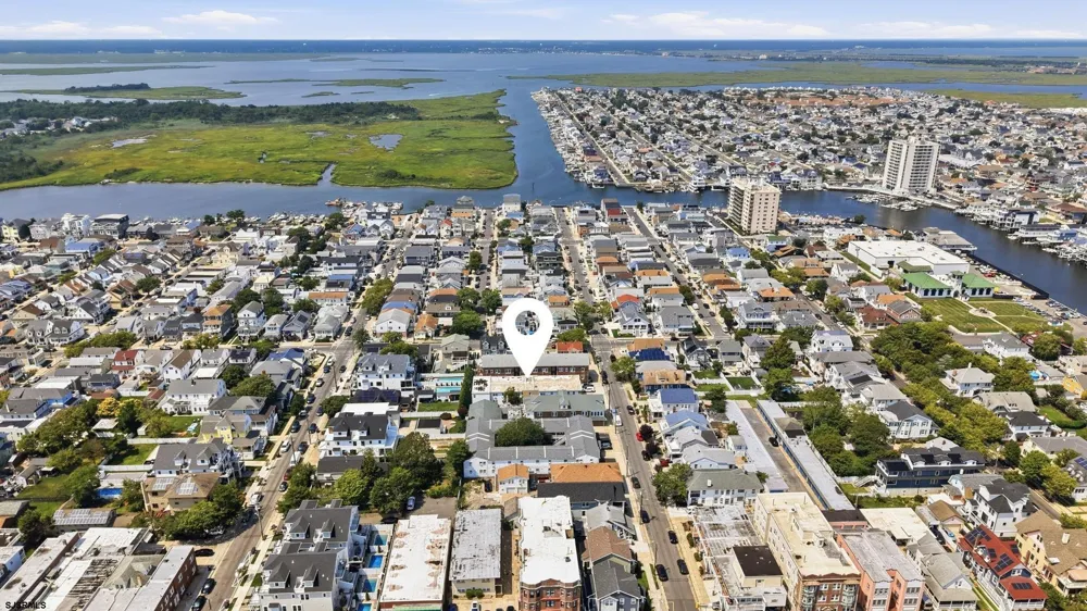 14 N Sacramento Ave Ventnor, NJ 08406