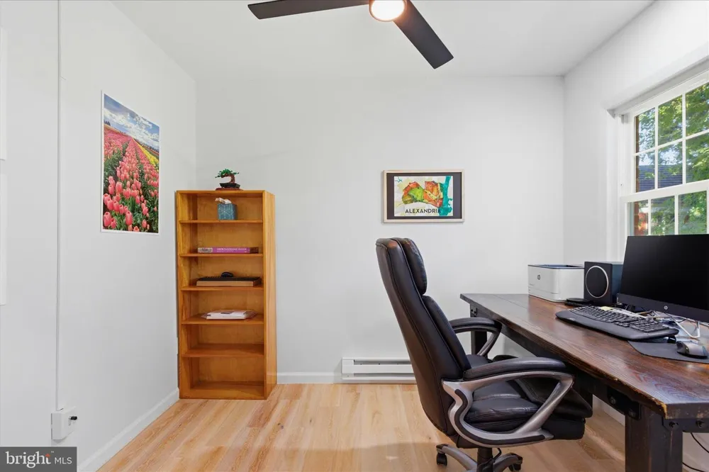 3454 MARTHA CUSTIS DRIVE Alexandria, VA 22302