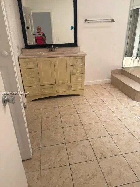 19630 cypress   ct #19630 Miami Lakes, FL 33015