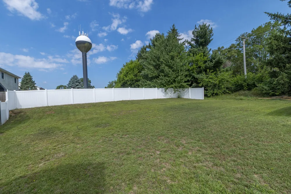 105 Dogwood Circle Dowagiac City, MI 49047