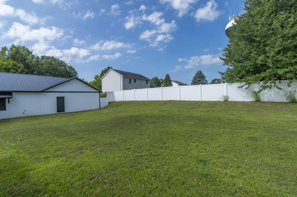 105 Dogwood Circle Dowagiac City, MI 49047