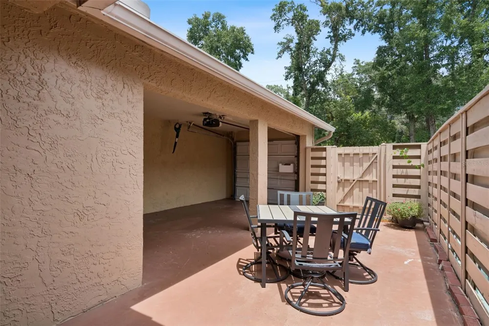820 PARK LAKE CIRCLE #11 Maitland, FL 32751