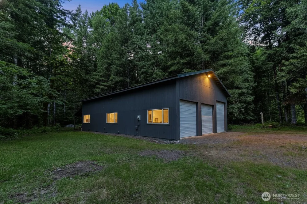 133 A Hinkle Tinkle Packwood, WA 98361
