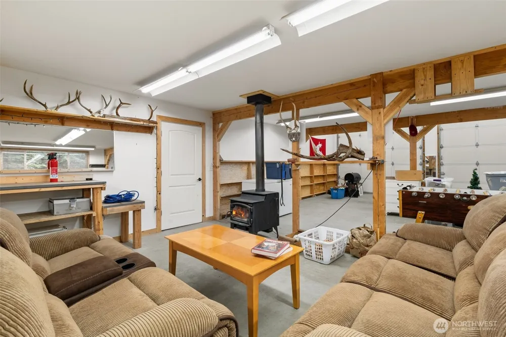 133 A Hinkle Tinkle Packwood, WA 98361