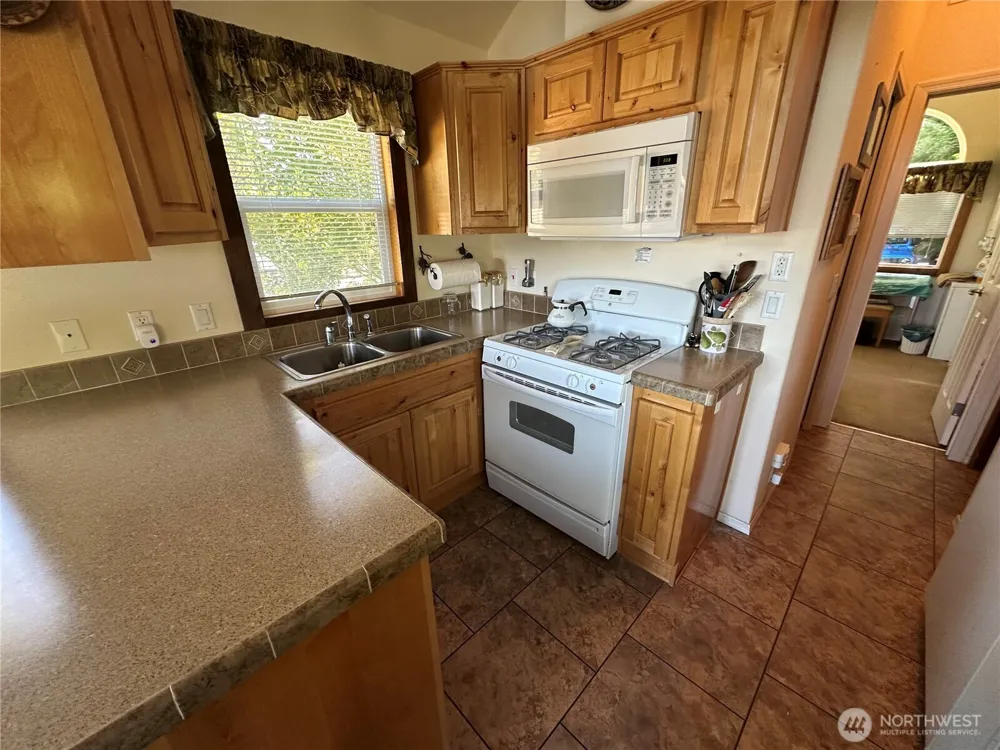 4989 Kahtai Trail Concrete, WA 98237