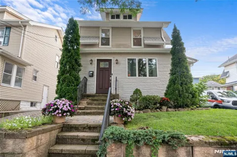 171 Oak Ridge Avenue