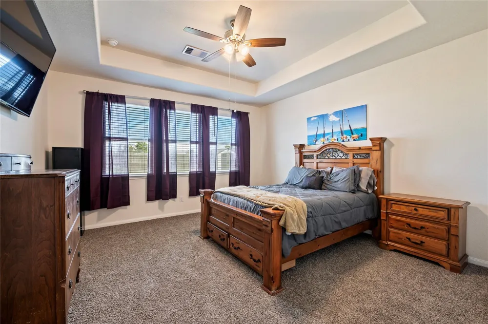 211 White Wing Lane Sealy, TX 77474