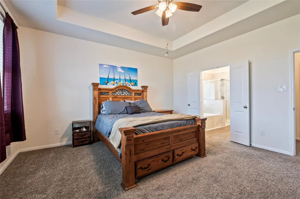 211 White Wing Lane Sealy, TX 77474
