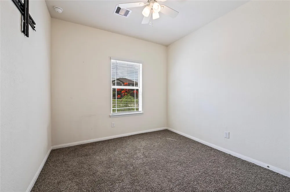 211 White Wing Lane Sealy, TX 77474