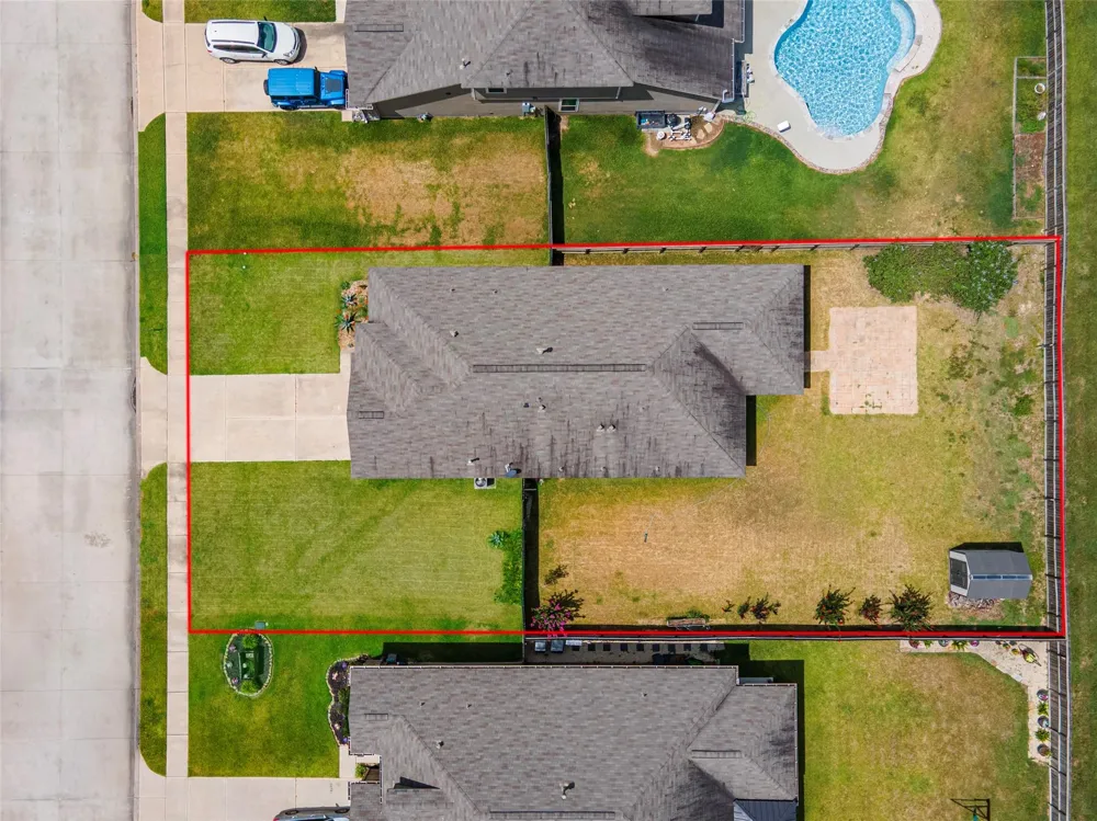 211 White Wing Lane Sealy, TX 77474