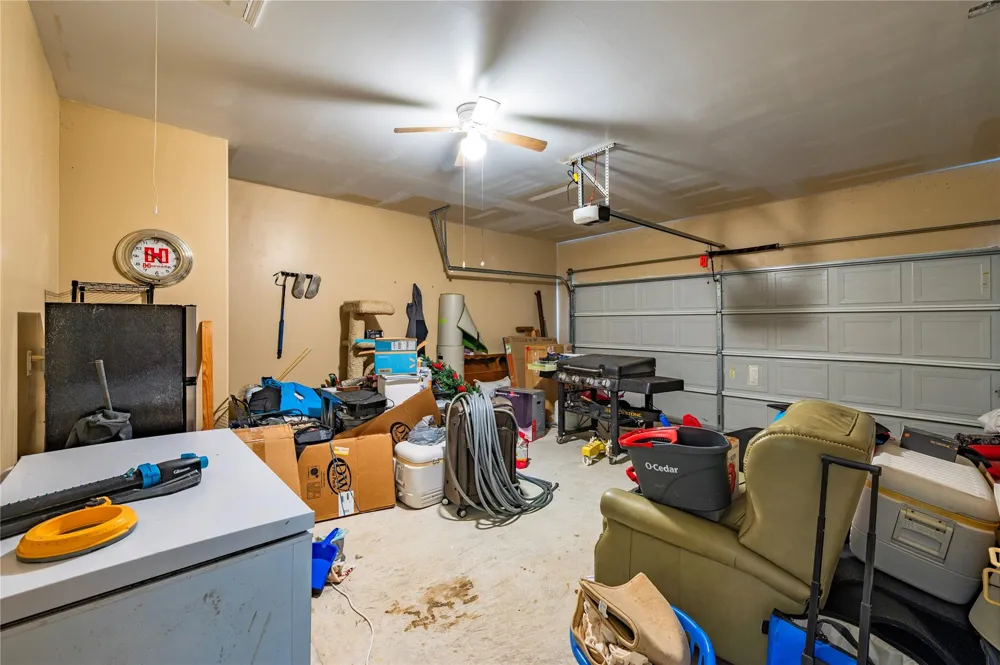 211 White Wing Lane Sealy, TX 77474