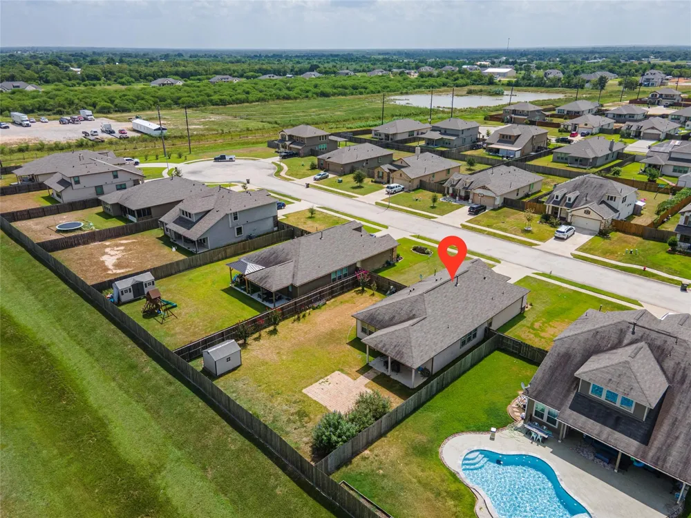 211 White Wing Lane Sealy, TX 77474