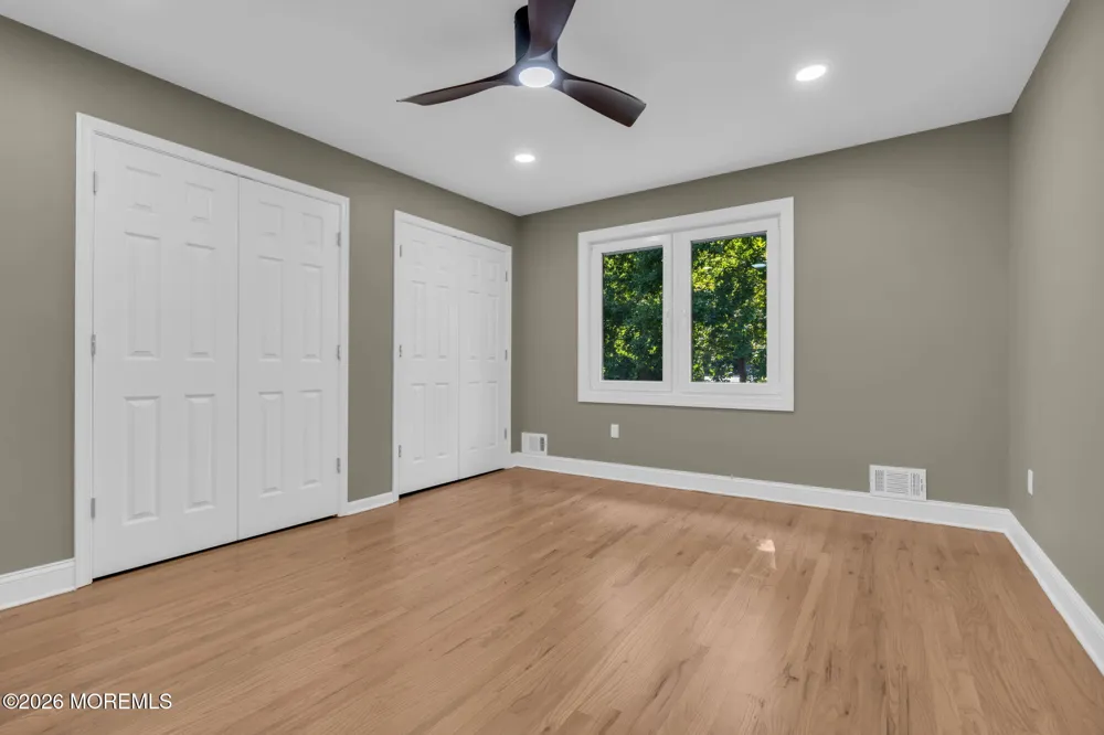10 Sunrise Circle Holmdel, NJ 07733