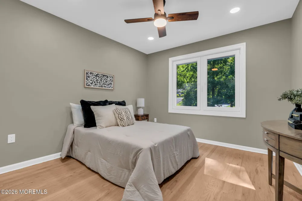 10 Sunrise Circle Holmdel, NJ 07733