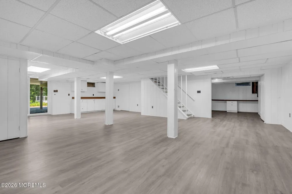 10 Sunrise Circle Holmdel, NJ 07733
