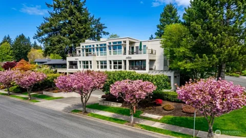 101 99th Avenue NE #101