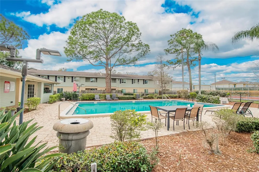 202 RED MAPLE PLACE #202 Brandon, FL 33510