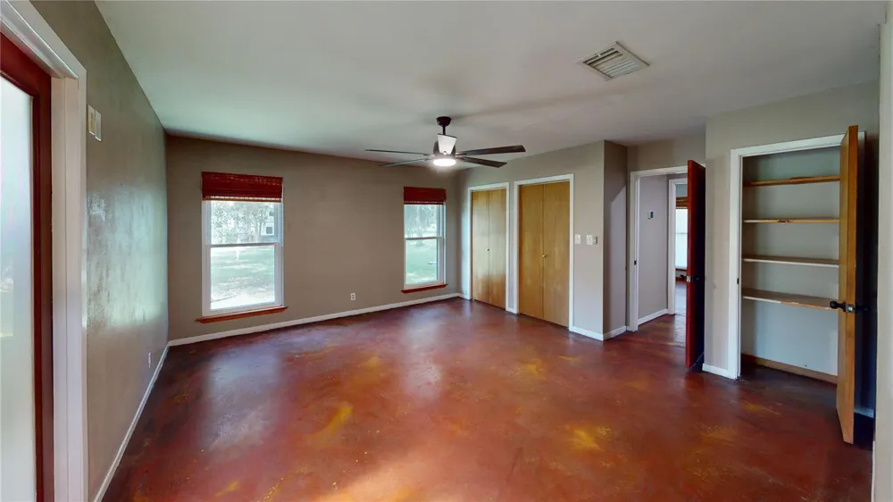 5610 County Road 823 West Columbia, TX 77486