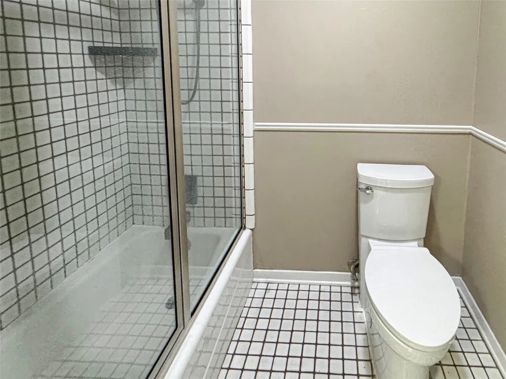 5610 County Road 823 West Columbia, TX 77486