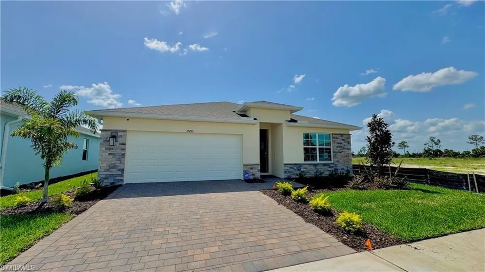 17710 Shade Tree Loop Babcock Ranch, FL 33982