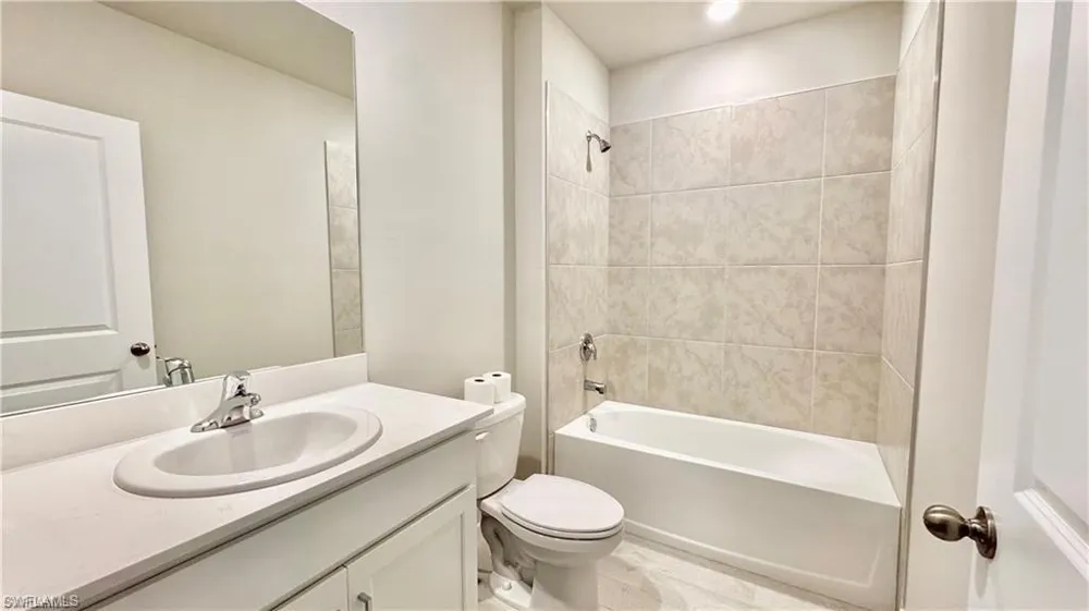 17710 Shade Tree Loop Babcock Ranch, FL 33982