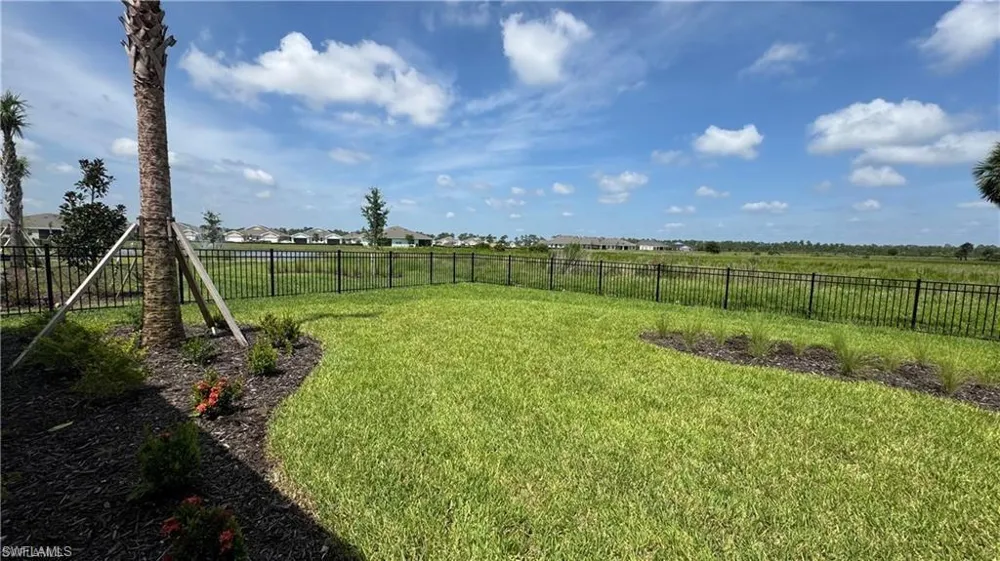 17710 Shade Tree Loop Babcock Ranch, FL 33982
