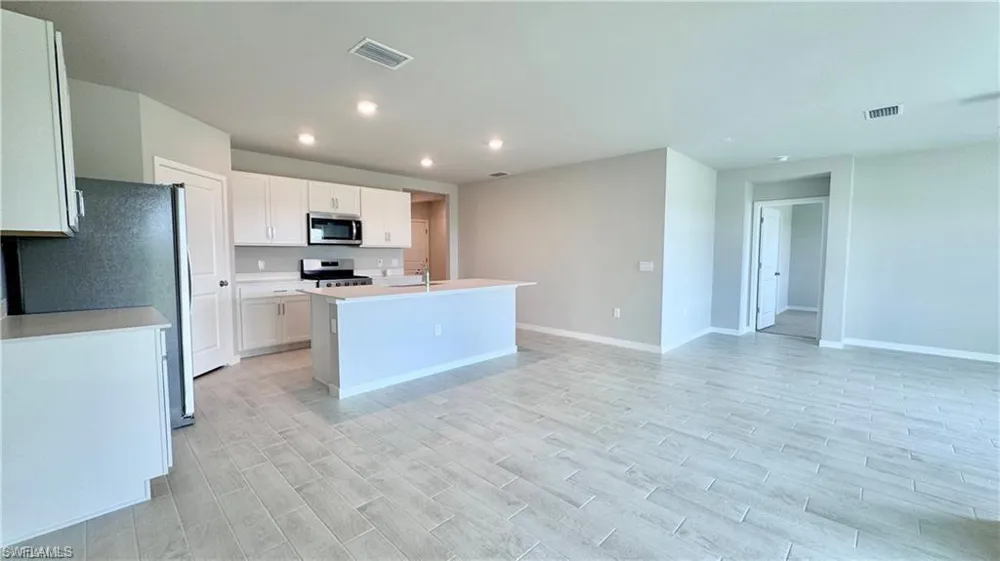 17710 Shade Tree Loop Babcock Ranch, FL 33982