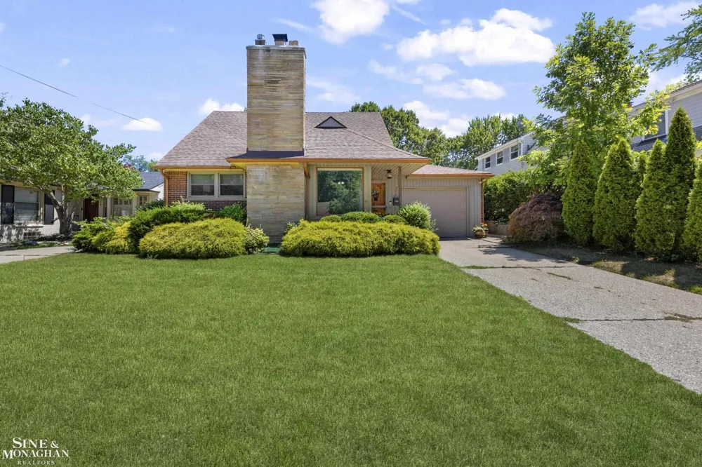 306 Ridge Road Grosse Pointe Farms City, MI 48236