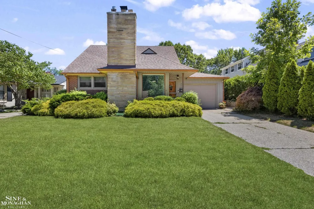 306 Ridge Road Grosse Pointe Farms City, MI 48236