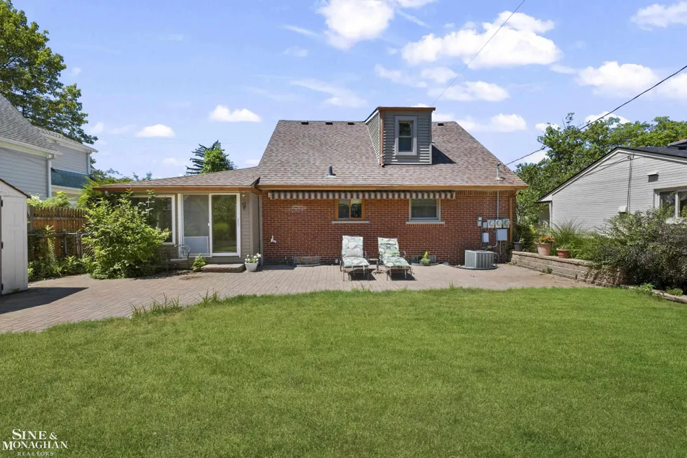 306 Ridge Road Grosse Pointe Farms City, MI 48236