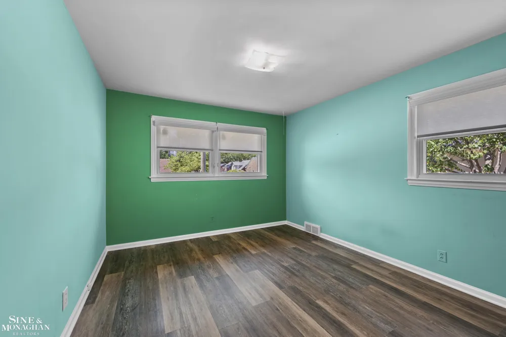 306 Ridge Road Grosse Pointe Farms City, MI 48236