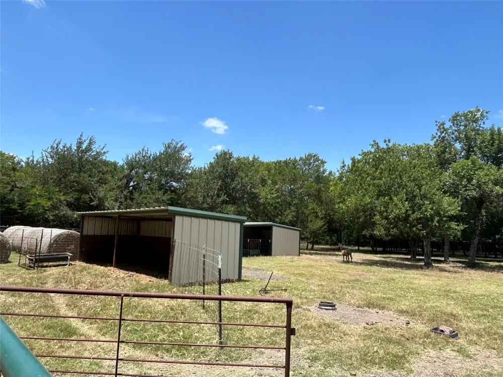 2200 Creechville Road Ennis, TX 75119