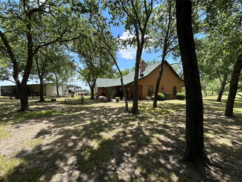 2200 Creechville Road Ennis, TX 75119