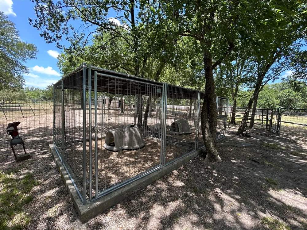 2200 Creechville Road Ennis, TX 75119