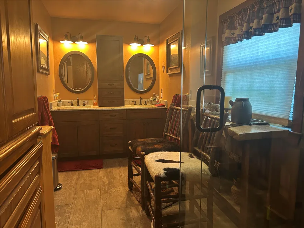 2200 Creechville Road Ennis, TX 75119