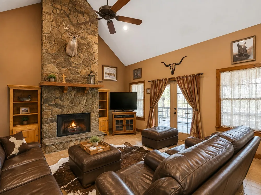 2200 Creechville Road Ennis, TX 75119