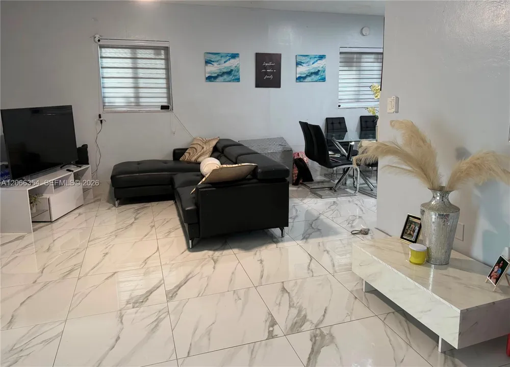 529 SW 79th Ave Miami, FL 33144