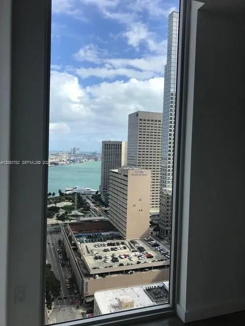 151 SE 1st St #2801 Miami, FL 33131