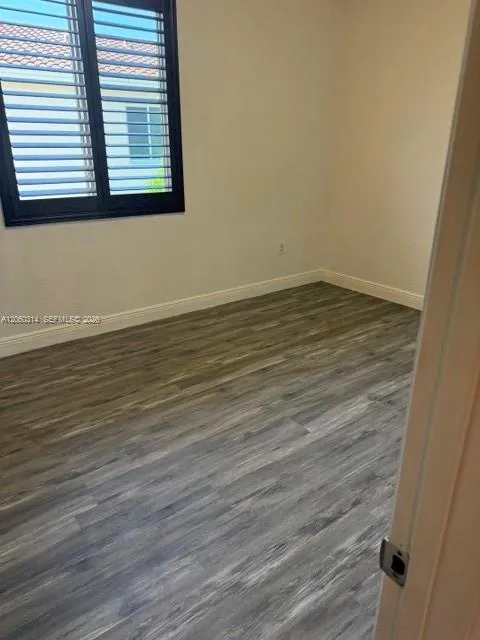 2802 NW 181st St Miami Gardens, FL 33056