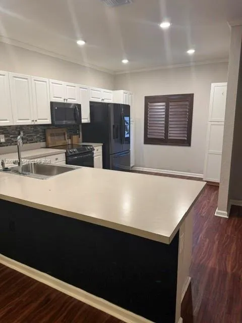 2802 NW 181st St Miami Gardens, FL 33056