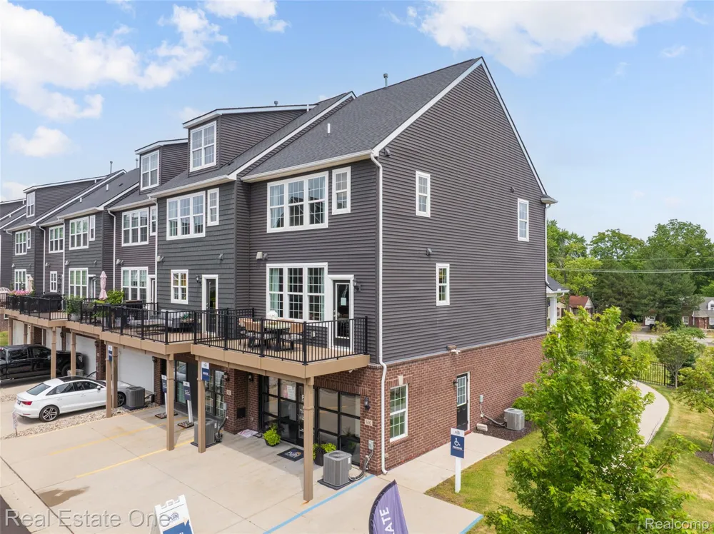 186 S Mill Street Plymouth City, MI 48170