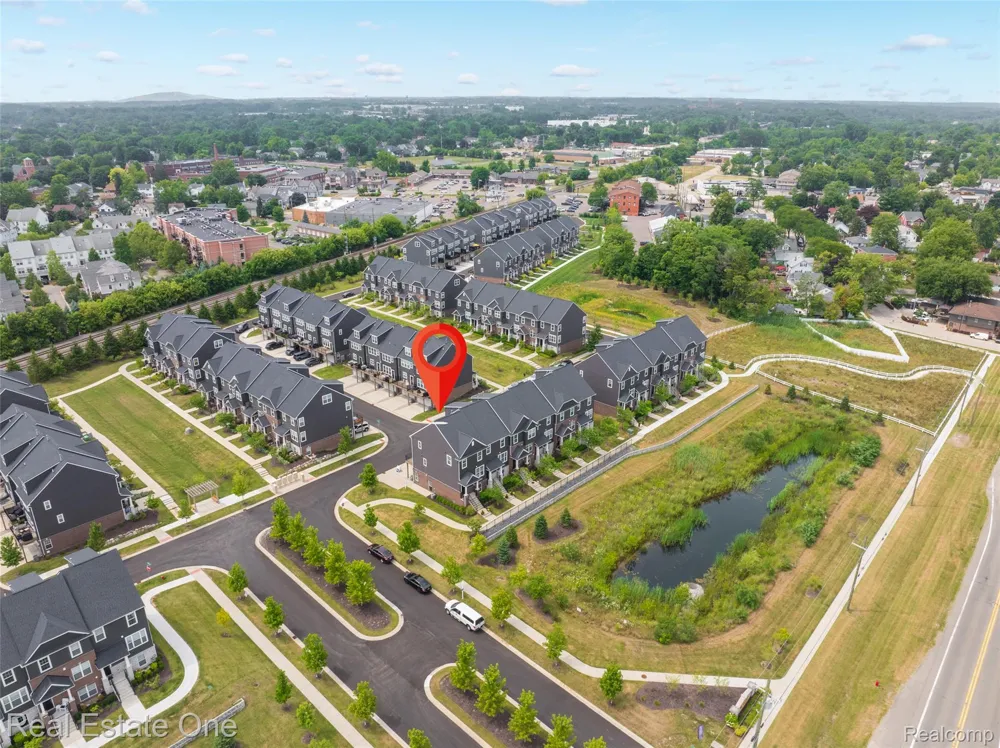 186 S Mill Street Plymouth City, MI 48170
