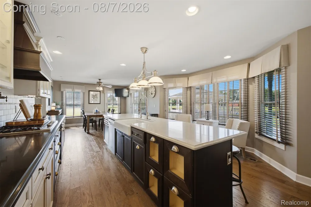 5090 S Huron River Drive Berlin Charter Township, MI 48179
