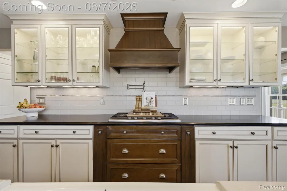 5090 S Huron River Drive Berlin Charter Township, MI 48179