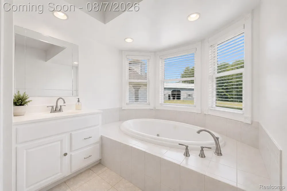 5090 S Huron River Drive Berlin Charter Township, MI 48179