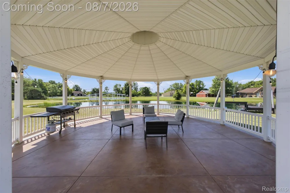 5090 S Huron River Drive Berlin Charter Township, MI 48179