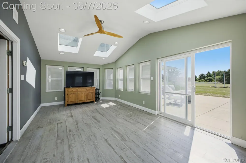 5090 S Huron River Drive Berlin Charter Township, MI 48179