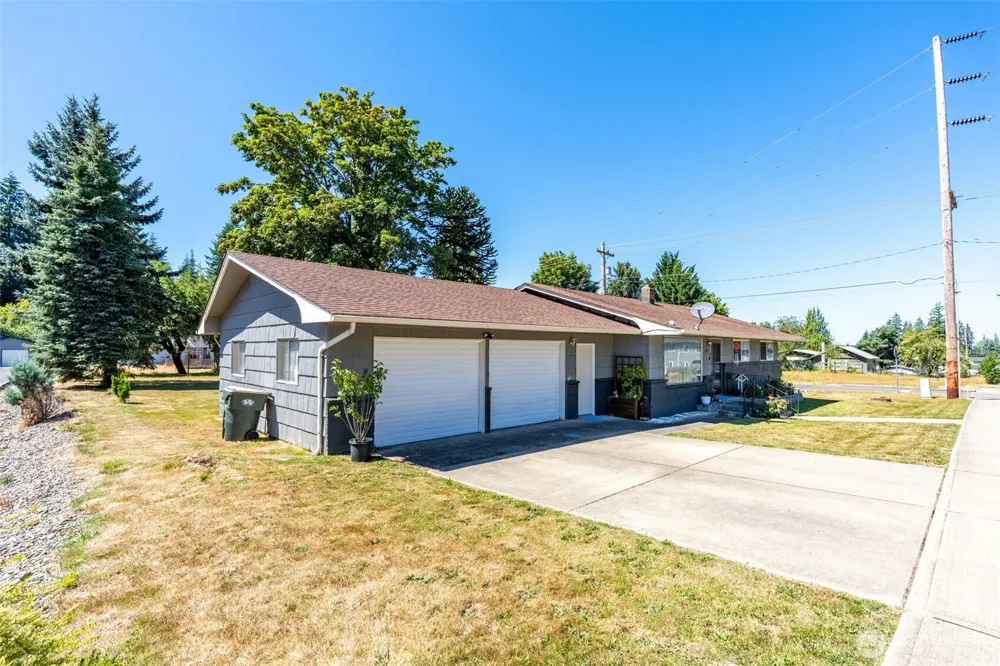 719 2nd Ave NE Napavine, WA 98565