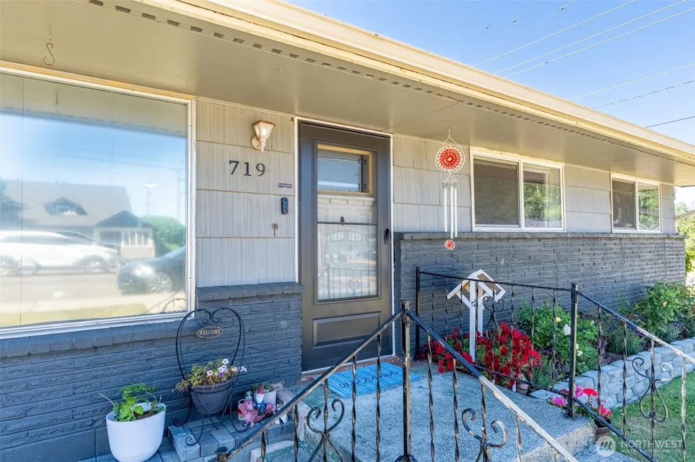 719 2nd Ave NE Napavine, WA 98565